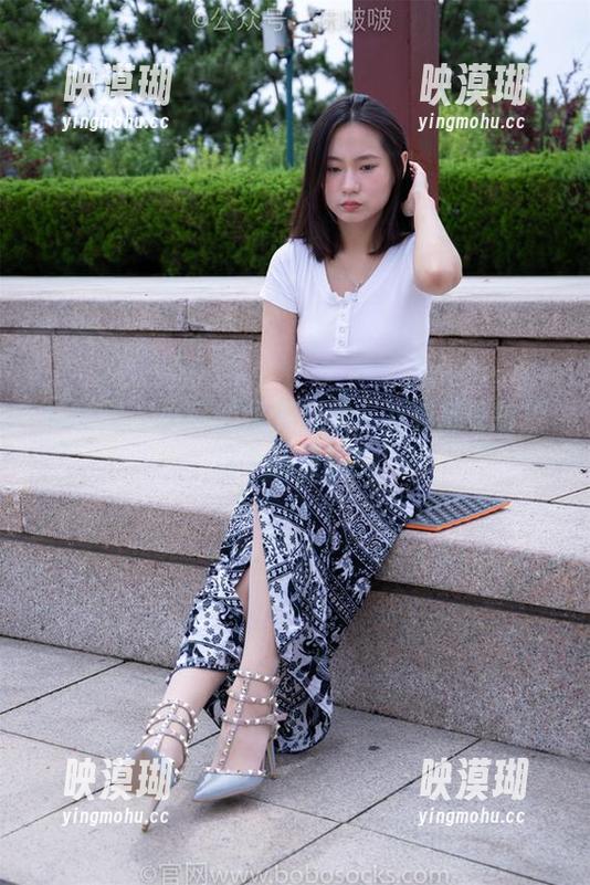 袜啵啵 - 小淳的秘书合集：下载后请抗拒这个欲望啊！