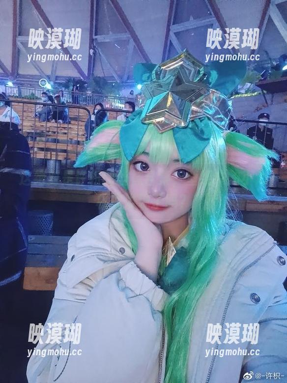 这绝对是许枳的丝袜合集，壁纸中的小心机你发现了吗？