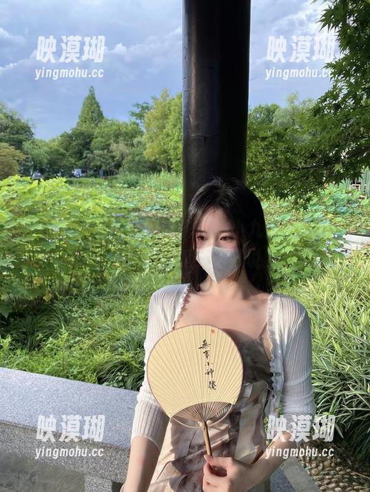 软妹小九九 微密圈 - 私拍时间到,软妹小九九的蕾丝裙油亮得我竟无话可说