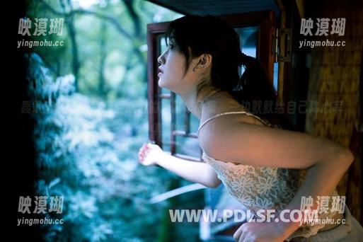 轰趴猫 - 一边欣赏温心怡的瑜伽作品集，一边默默给自己降心率，真的太赞了！