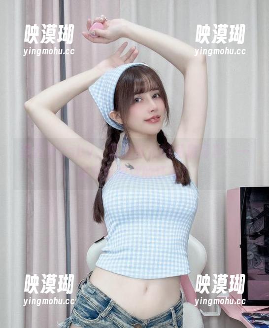 鹿八岁baby，堕落修女的私房写真：一场吸引眼球的狂欢！